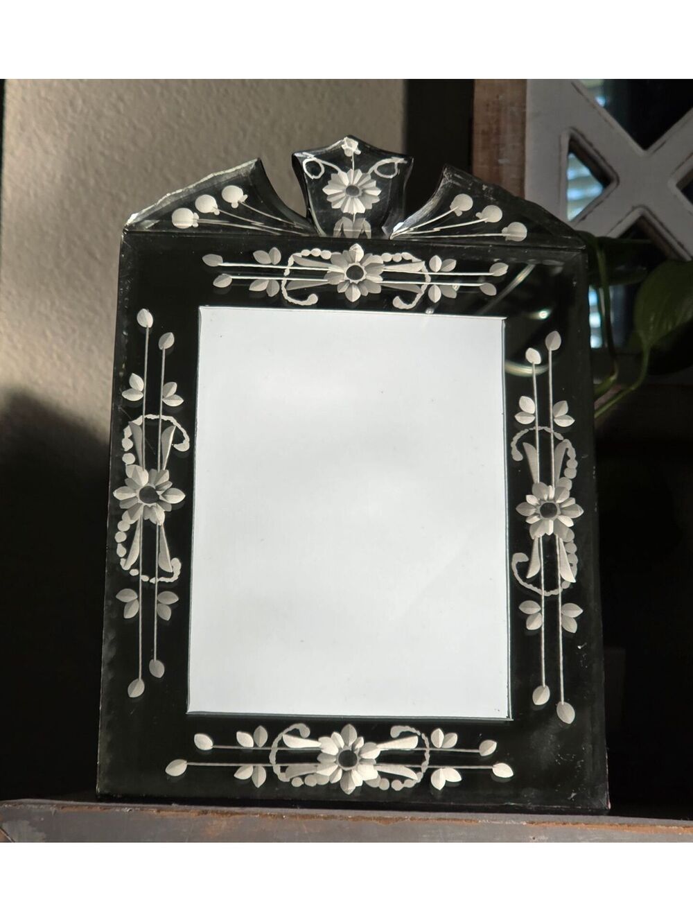 Venetian Style Mirrored Glass 4x6 Picture Frame Etched Floral Beveled Vintage